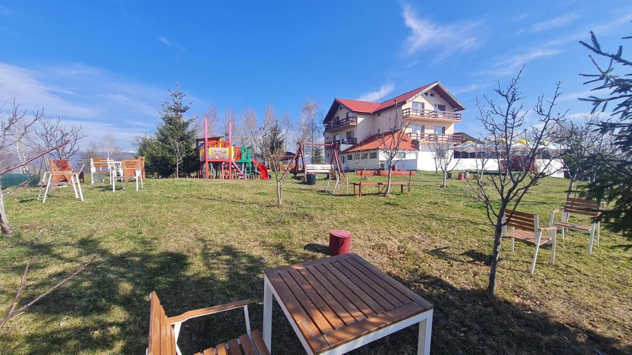 Pensiune Runcu Stone Exterior foto
